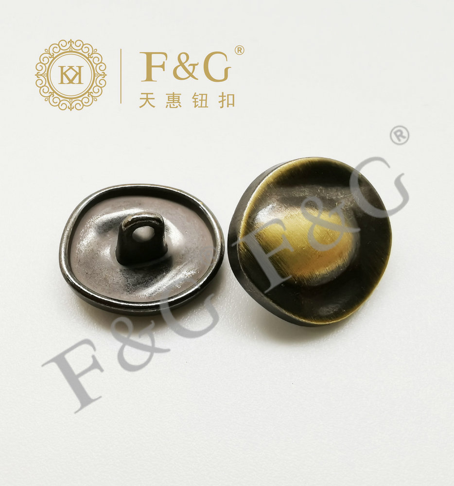 Alloy button