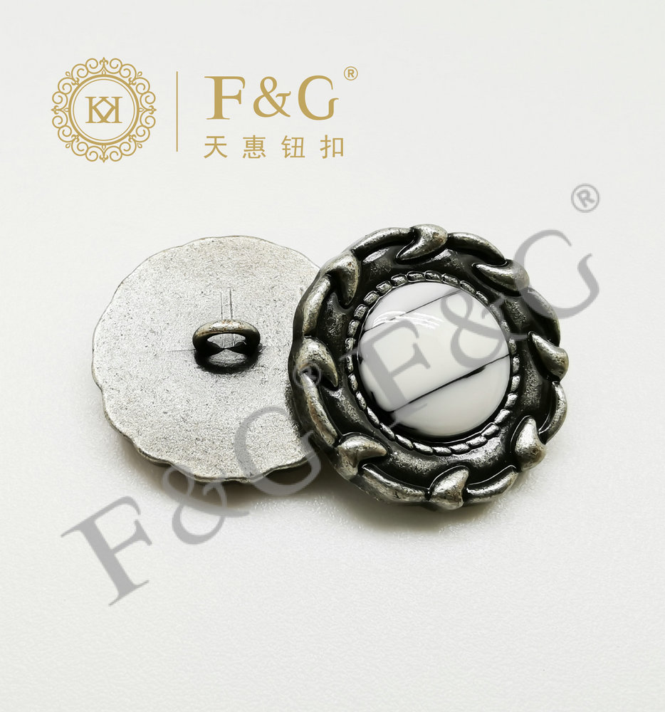 Alloy button